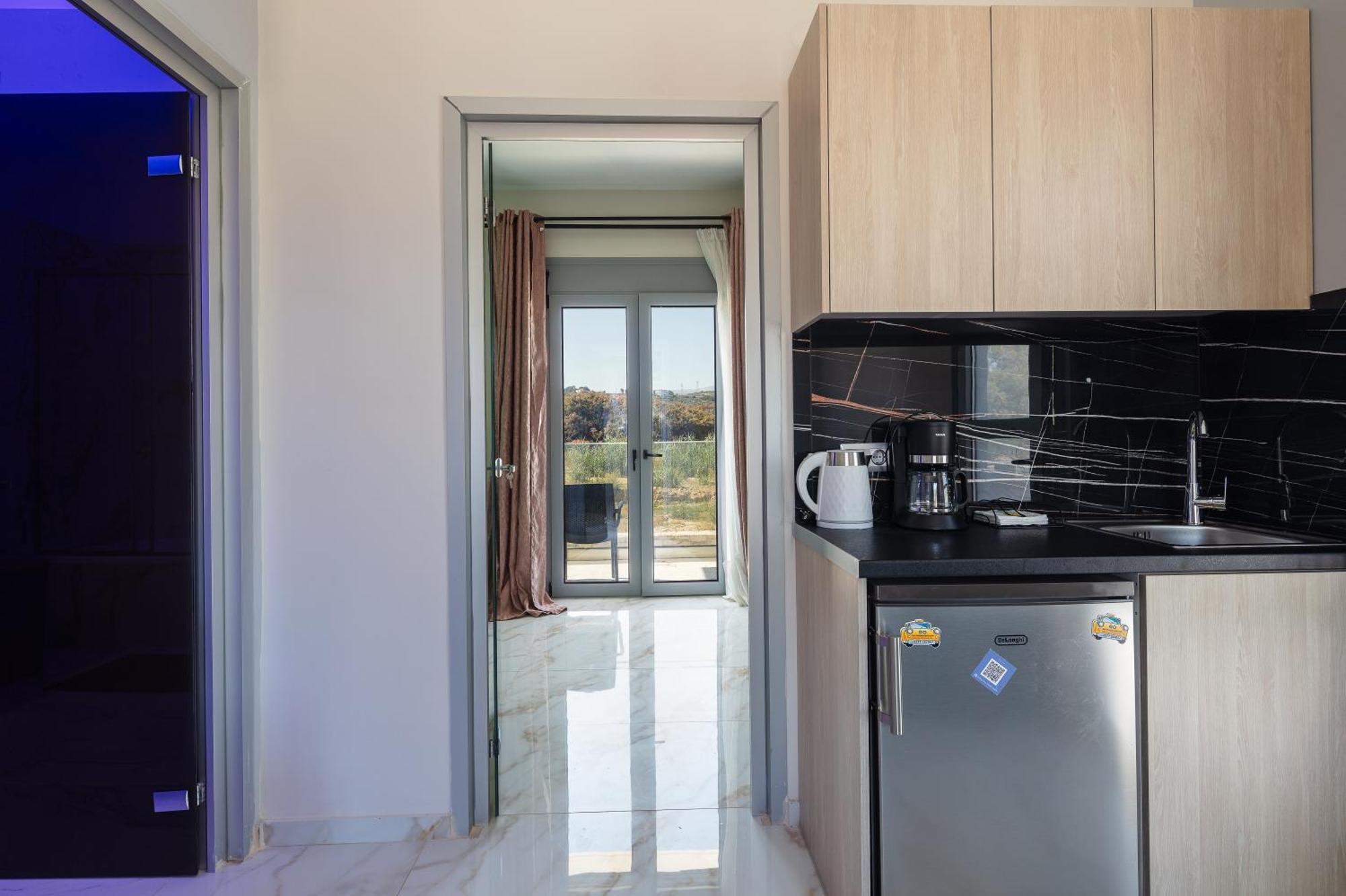 Hotel Iosifina, 80 Metres From Episkopi Beach! Dhrámia 客房 照片